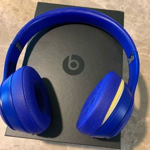 ‼️SOLD‼️USED - Beats Solo 3 Wireless 💙💙💙